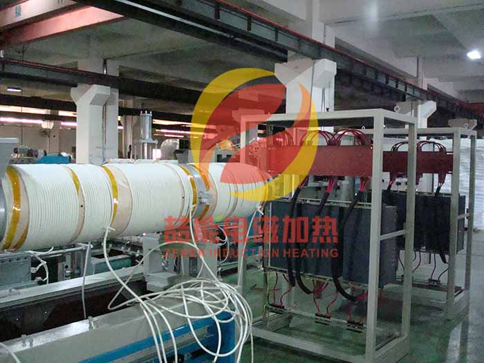 電磁加熱再生塑料擠出機(jī) 電磁加熱再生塑料擠出機(jī)