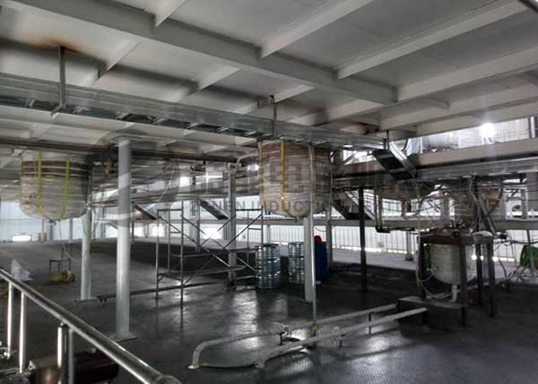 電磁加熱不銹鋼反應(yīng)釜 電磁加熱不銹鋼反應(yīng)釜